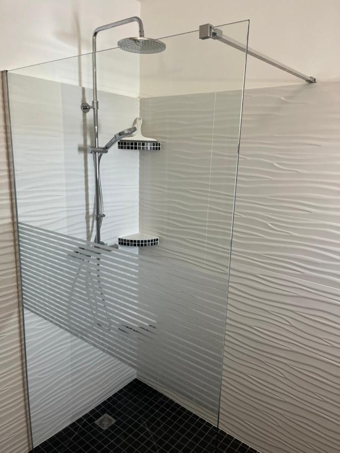 Bel Appartement 2 Chambres Au Coeur Du Village Eyragues Dış mekan fotoğraf