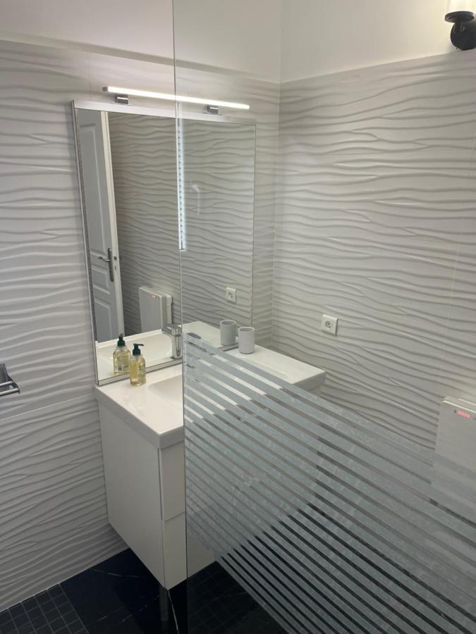 Bel Appartement 2 Chambres Au Coeur Du Village Eyragues Dış mekan fotoğraf