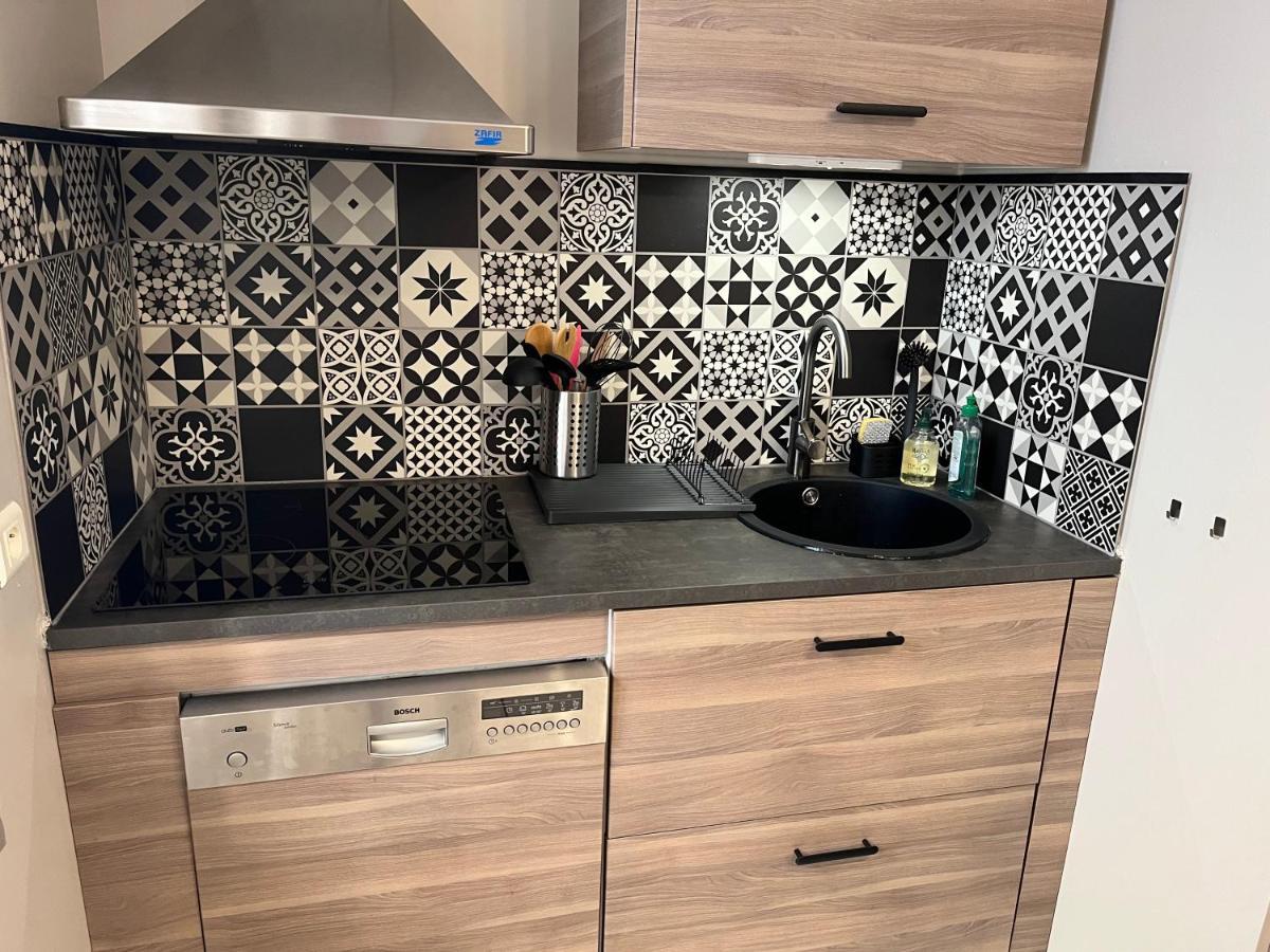 Bel Appartement 2 Chambres Au Coeur Du Village Eyragues Dış mekan fotoğraf
