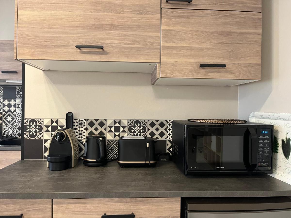 Bel Appartement 2 Chambres Au Coeur Du Village Eyragues Dış mekan fotoğraf